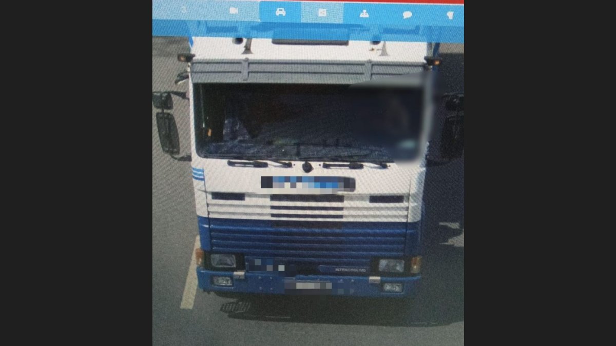 Trafikte kurallara uymayan kamyon sürücülerine ceza yağdı