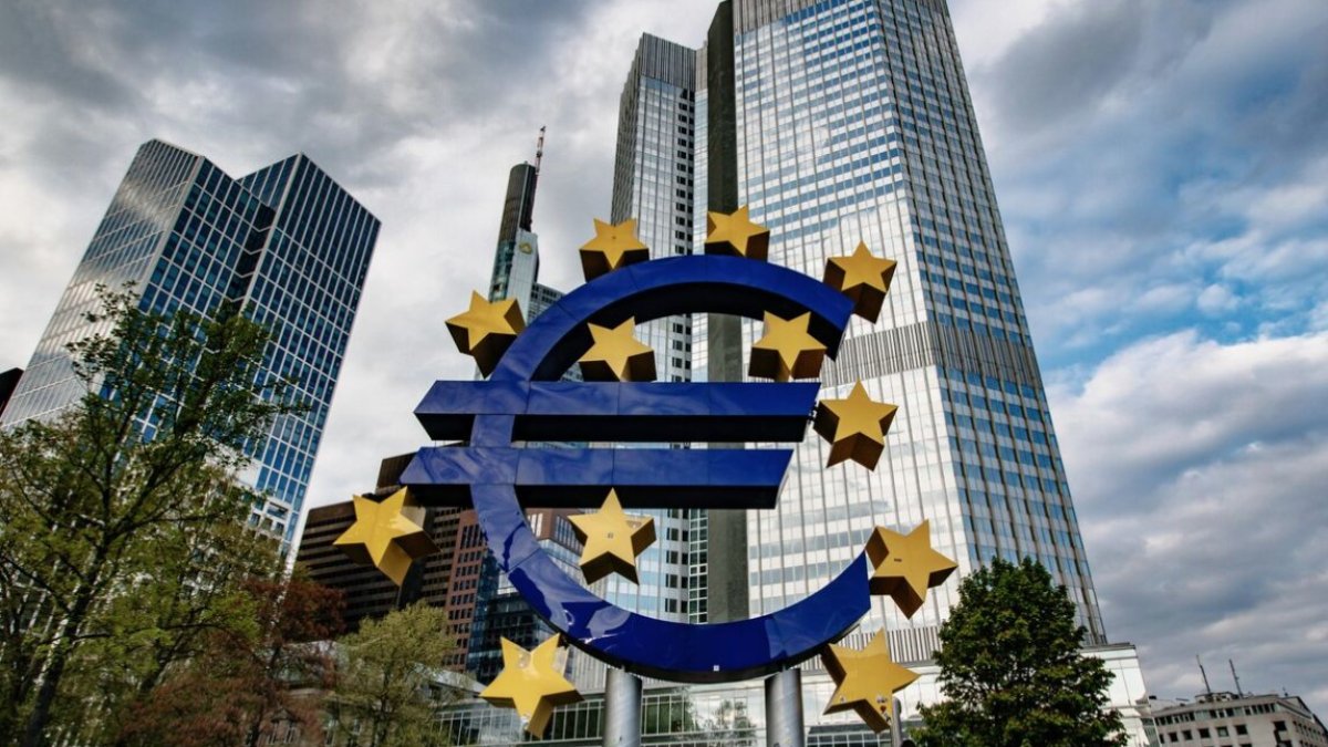 Euro Bölgesi’nde yatırımcı güveni 2 yılın en yükseğinde