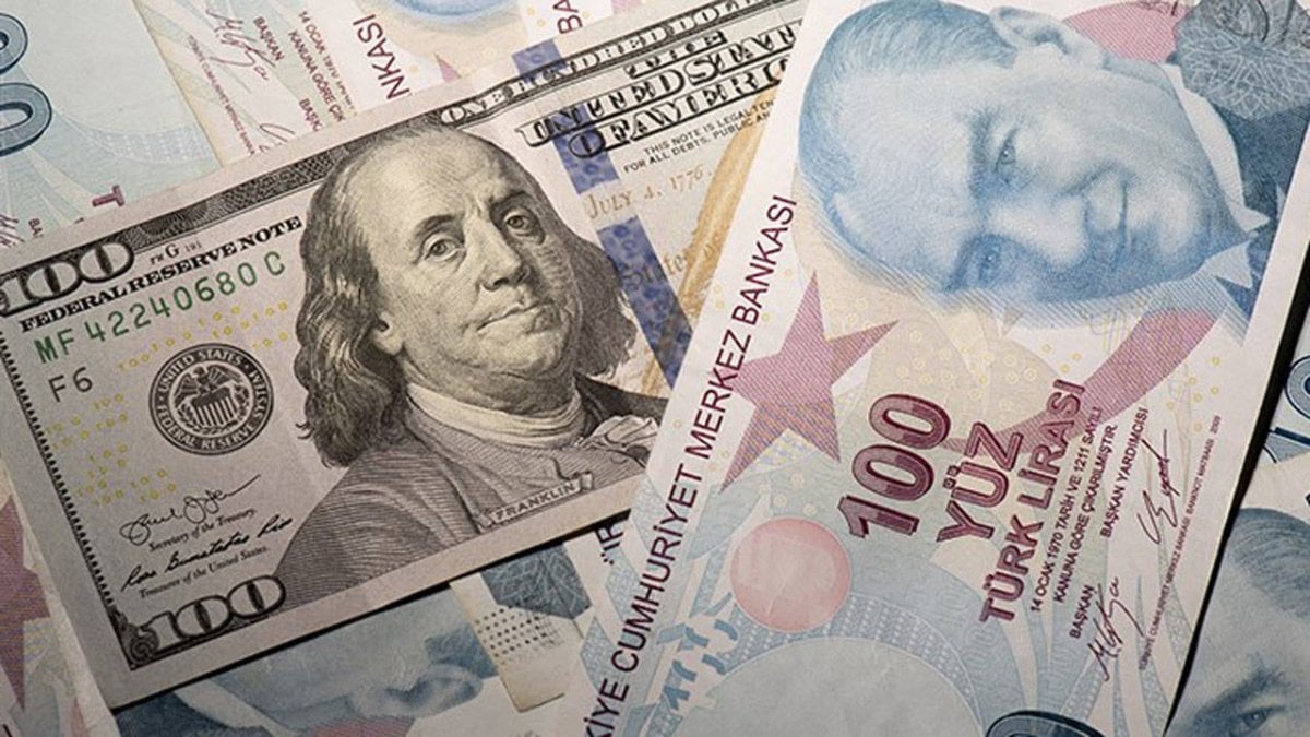 Bayram öncesi dolar uçuşa geçti