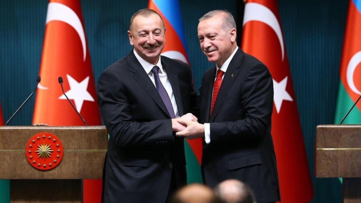 Erdoğan Aliyev'le görüştü