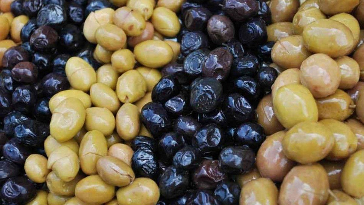 Zeytinin fazla tuzu nasıl alınır? Sadece 2 malzeme yeterli