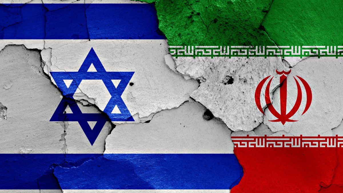 İran'ın tehdidi nedeniyle eğitime ara verilmişti. İsrail'de eğitim yeniden başlıyor