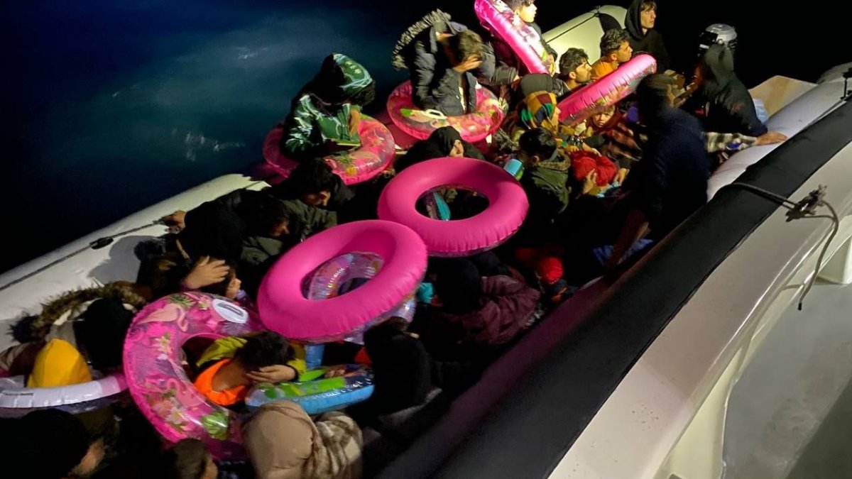 Yunanistan’a kaçmak isteyen 42 göçmen yakalandı