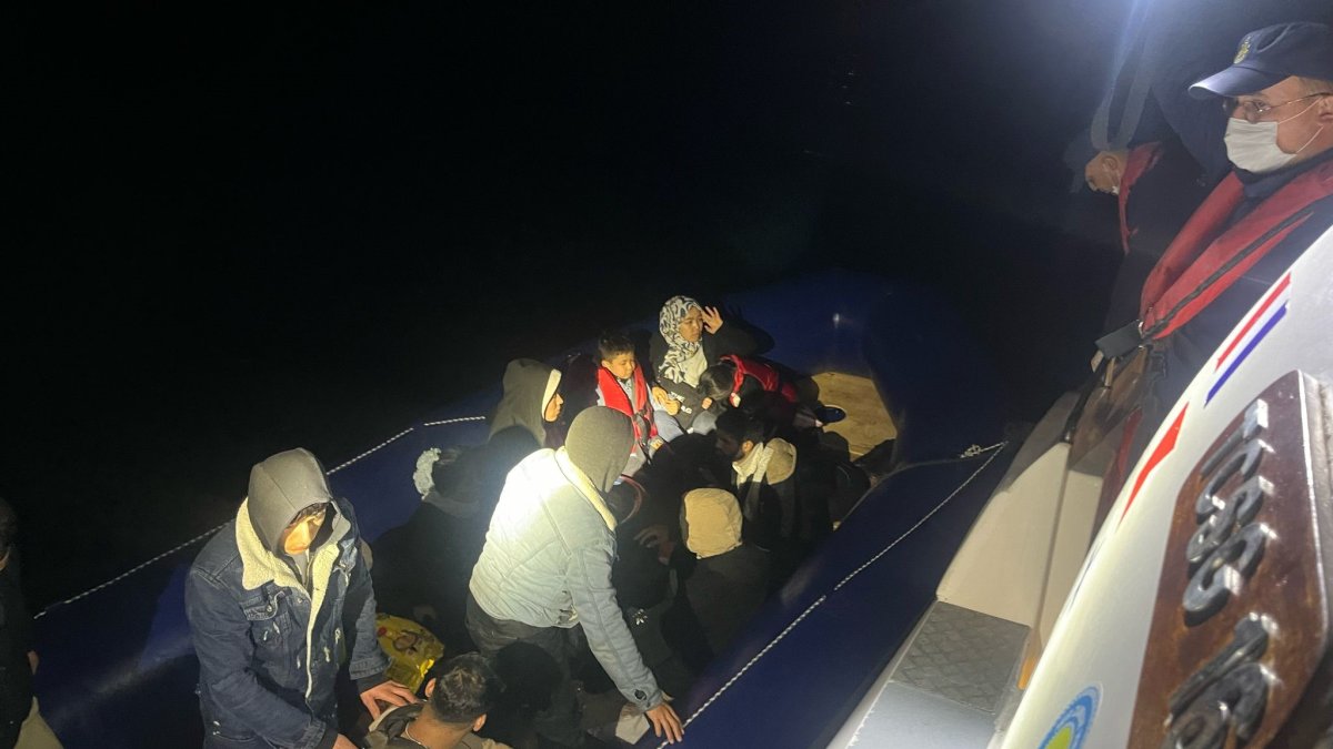 Çanakkale’de 17 kaçak göçmen yakalandı