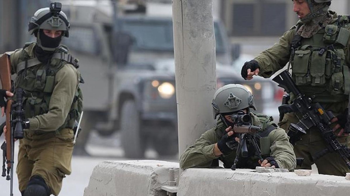 İsrail polisi bıçaklı saldırı girişiminde bulunduğu iddiasıyla bir kişiyi öldürdü