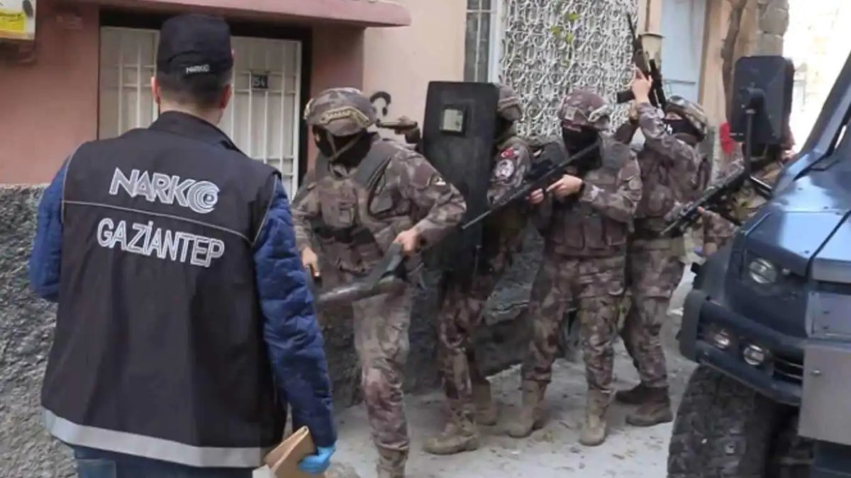 Gaziantep'te uyuşturucu tacirlerine şafak operasyonu