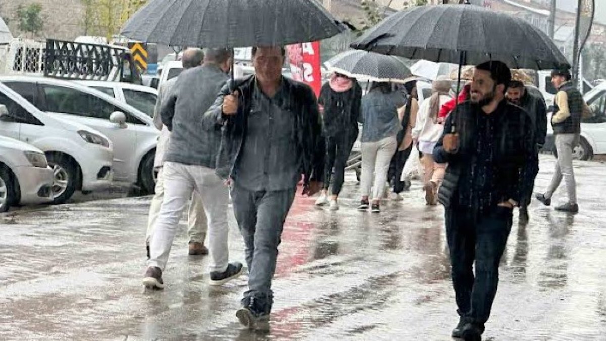 Hakkari'ye sağanak ve gök gürültülü yağış uyarısı