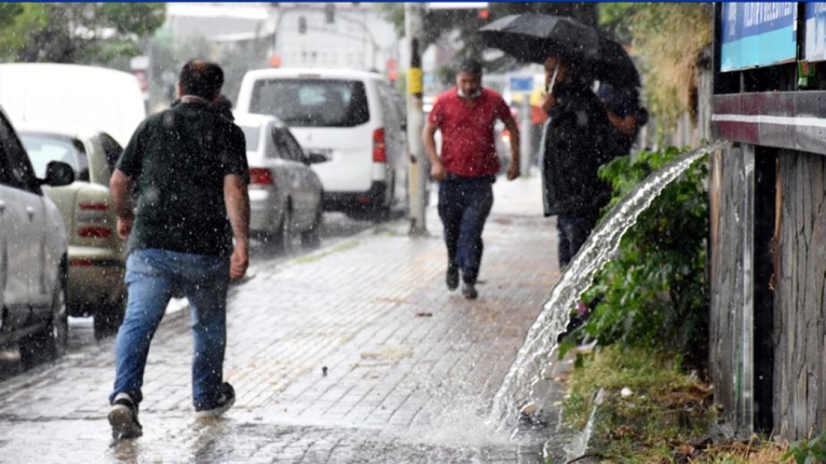 Meteoroloji saat verip 11 ili uyardı. Gök gürültülü sağanak vuracak