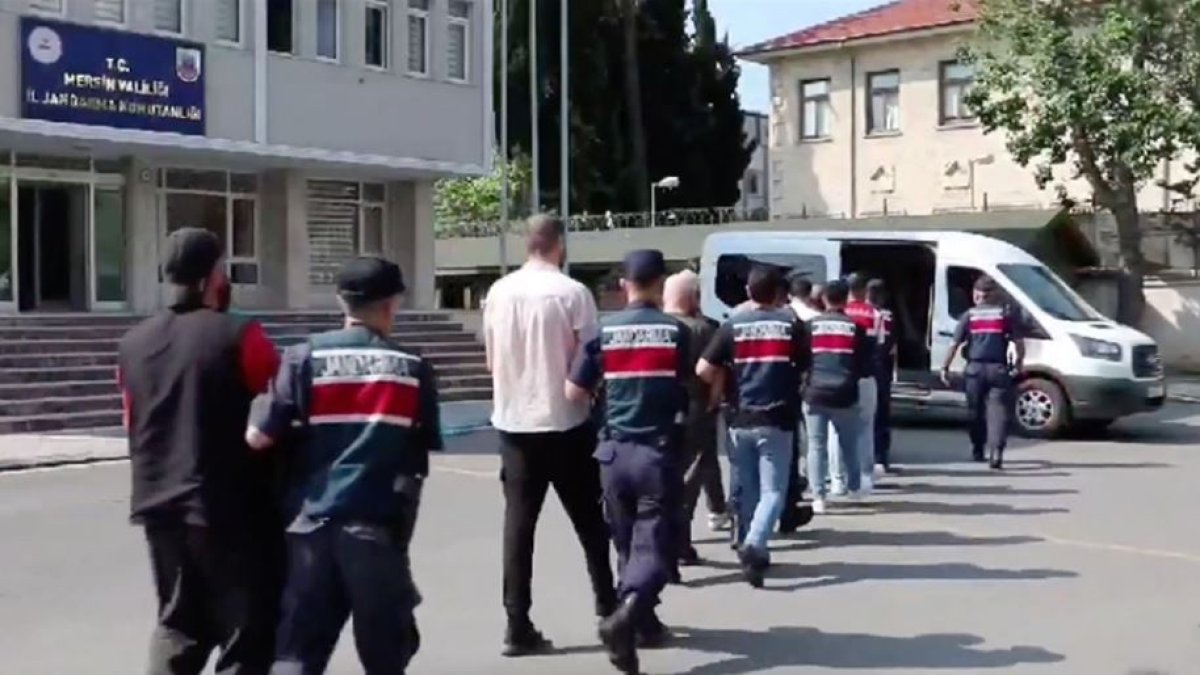 Yerlikaya duyurdu! 9 ilde IŞİD operasyonu: 30 gözaltı