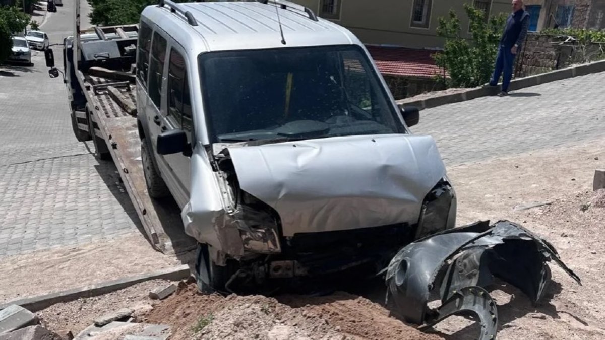 Kalp krizi geçiren sürücü hayatını kaybetti