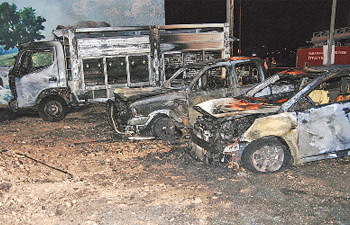 Burdur’da üç araç yandı
