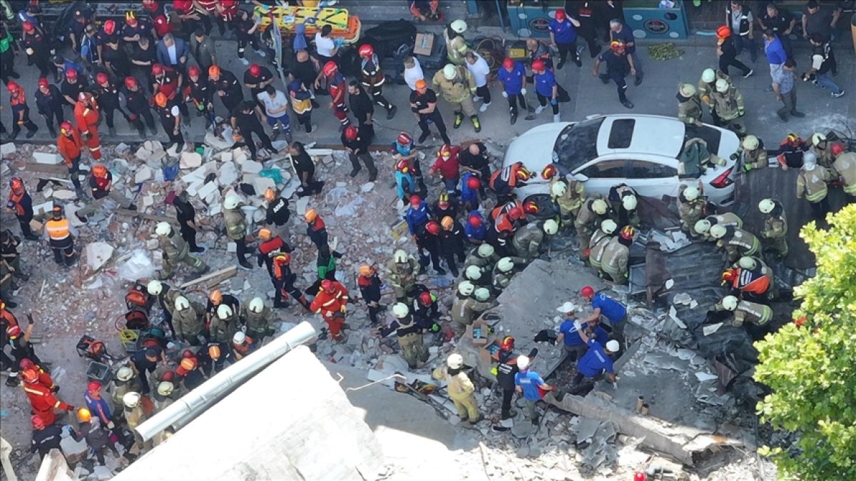 Çöken binadan kurtarılan 2 yaralı daha taburcu edildi