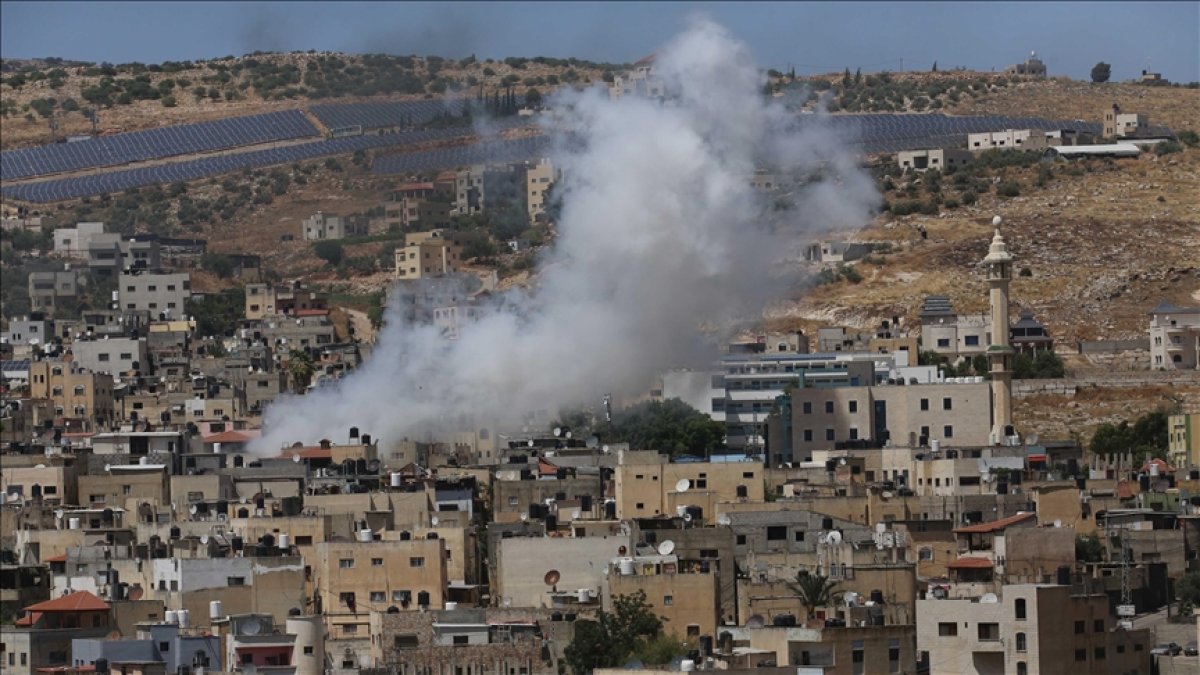 İsrail ordusu 4 Filistinliyi katletti