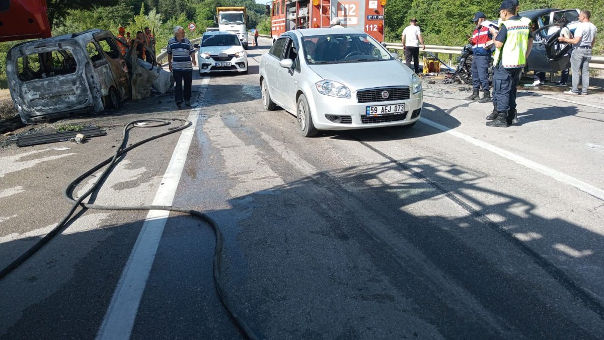 Sinop'ta feci kaza: 4 kişi hayatını kaybetti