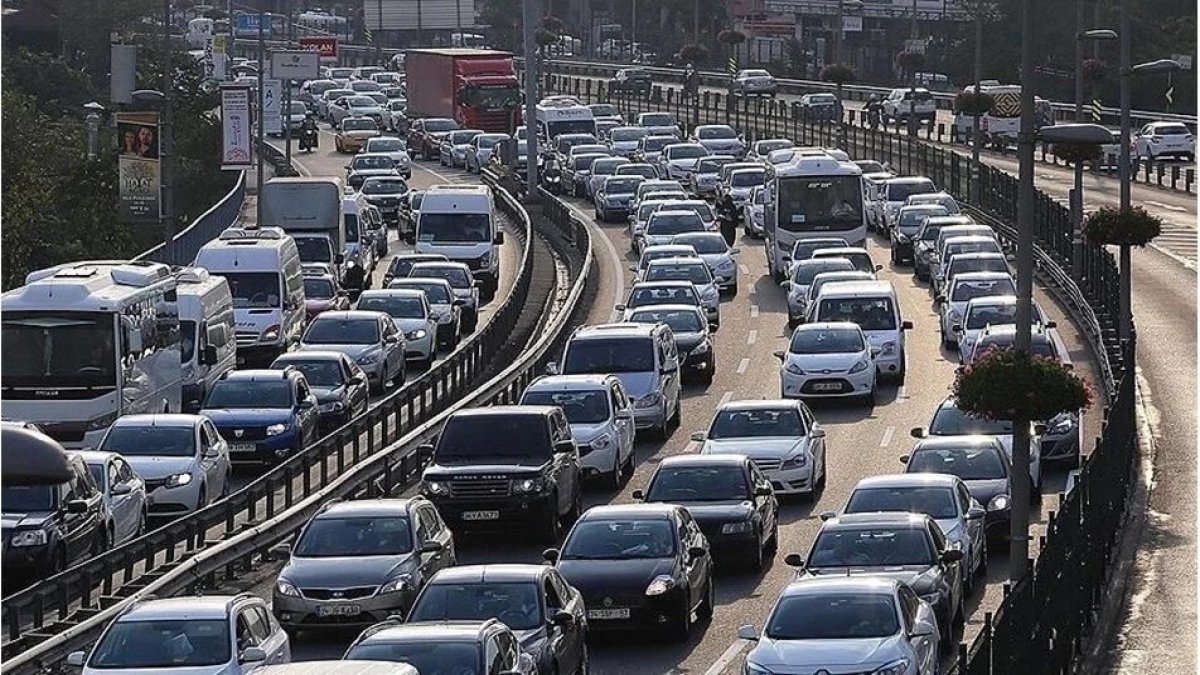 Trafikteki araç sayısı 30 milyona yaklaştı