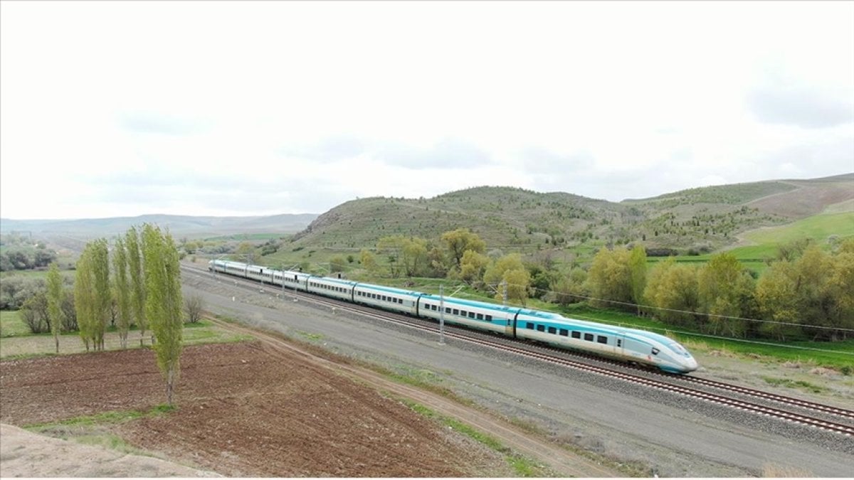 Sivas - Ankara YHT Tren seferleri değişti