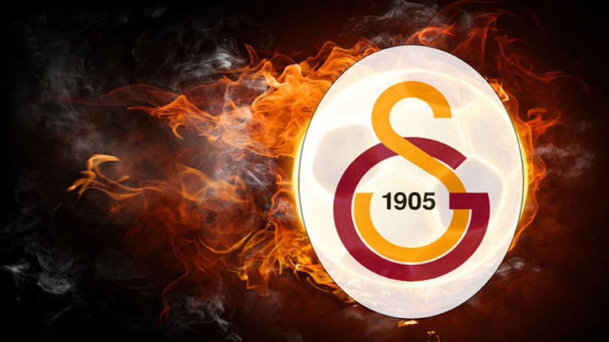 Galatasaray genç futbolcu ile 4 yıllık sözleşme imzaladı