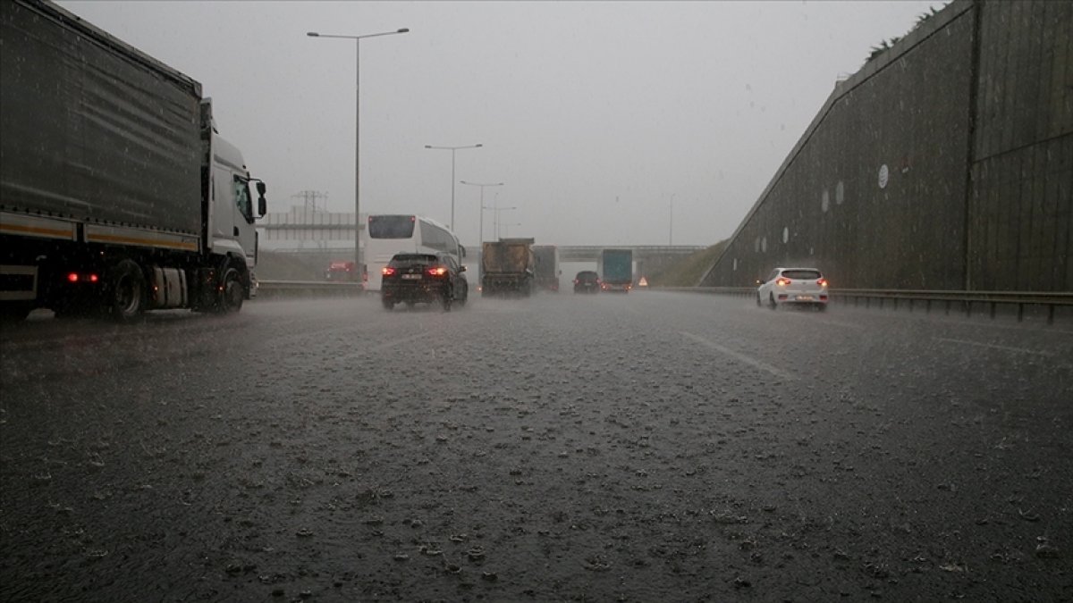 Kars ve Ardahan çevreleri için sağanak uyarısı