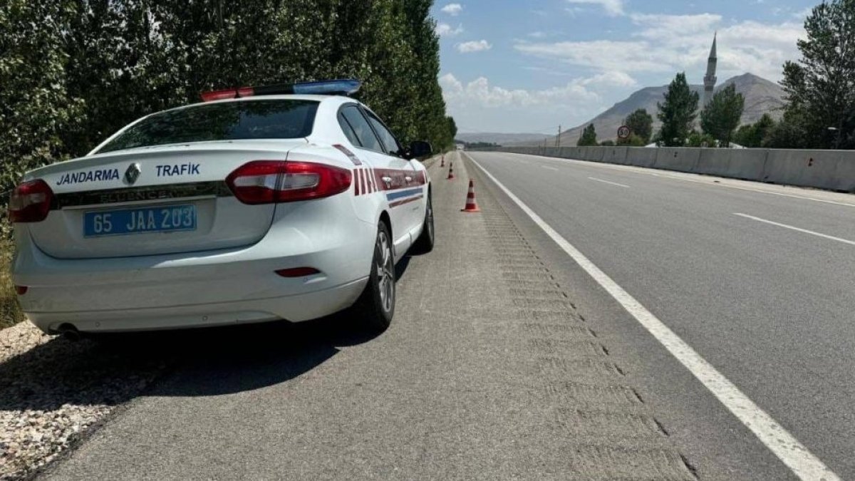 Van’da 84 araç trafikten men edildi