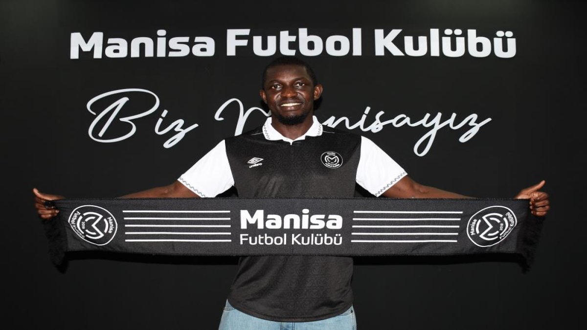 Fofana Manisa FK'ya imzayı attı