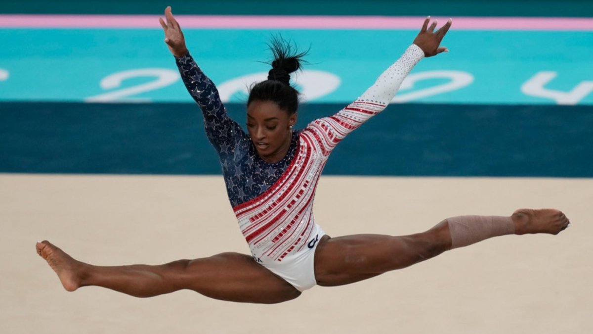 Simone Biles olimpiyat tarihine geçti