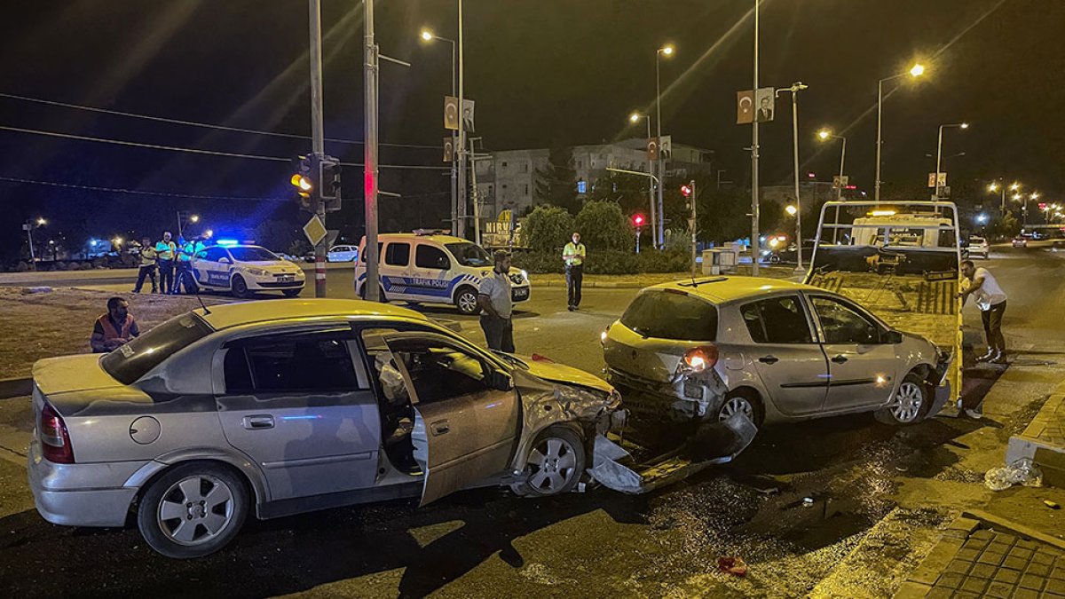 Diyarbakır'da zincirleme kaza. 7 yaralı