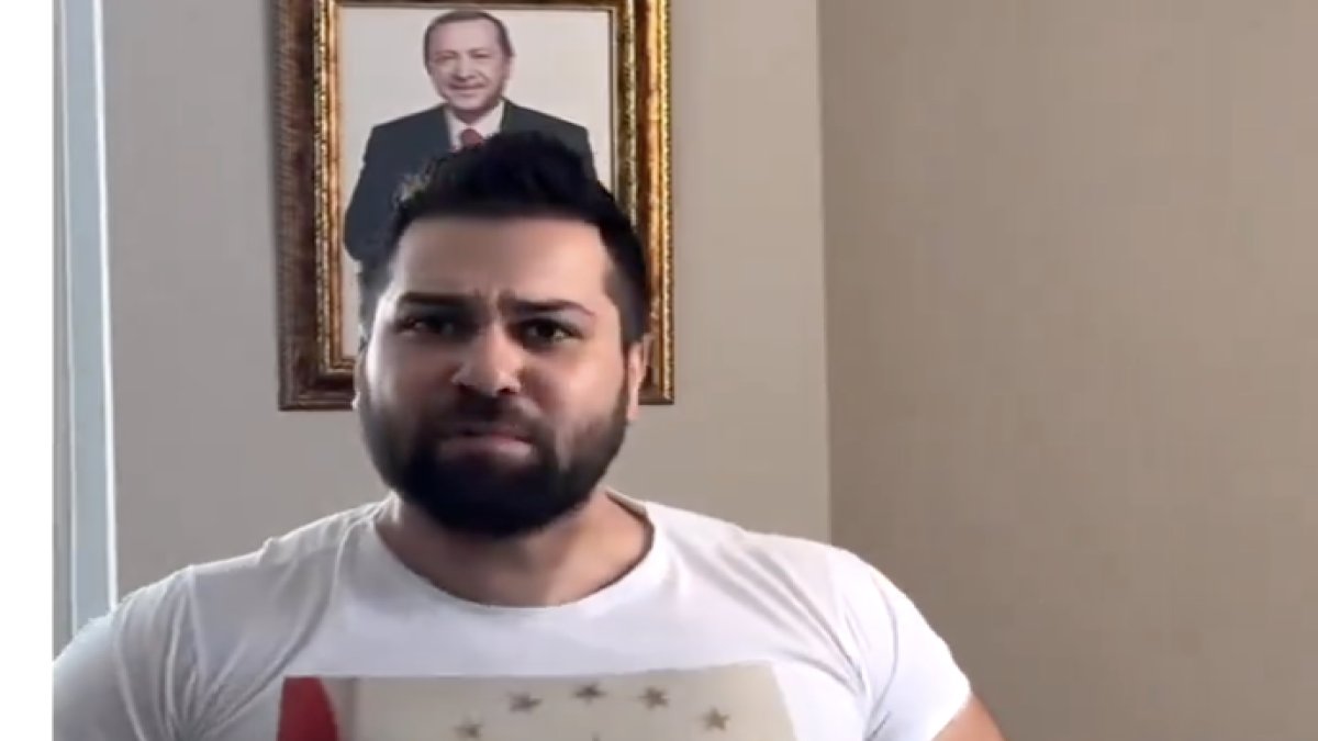 Garip hareketler yapan gençten Cumhurbaşkanı Erdoğan fotoğrafı önünde yeni video