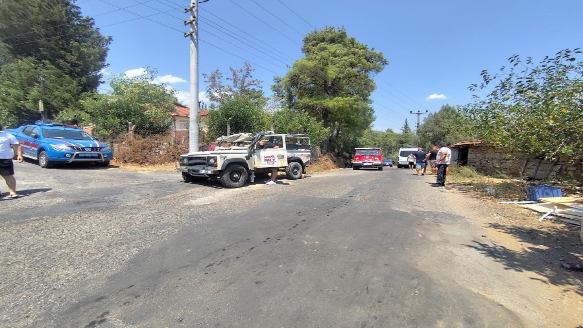 Antalya’da safari aracı ile tur minibüsü çarpıştı