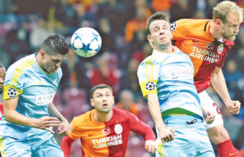 Galatasaray kalesini savunamıyor