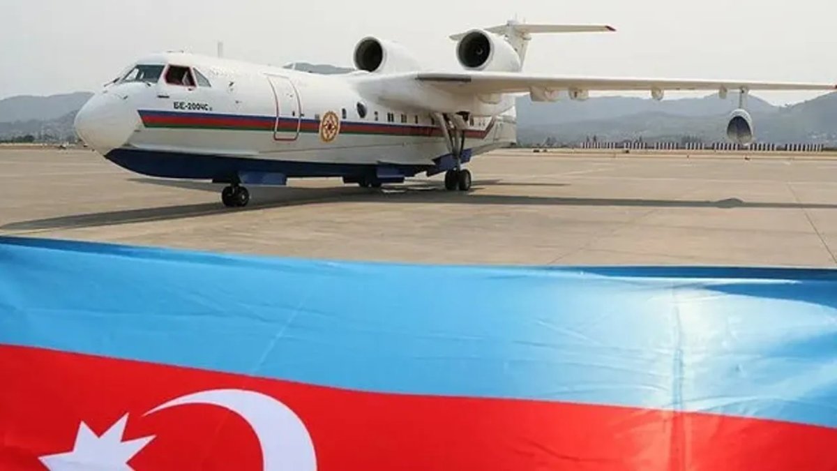 Azerbaycan, Türkiye'deki orman yangınlarına destek için BE-200ÇS amfibi uçağını gönderiyor