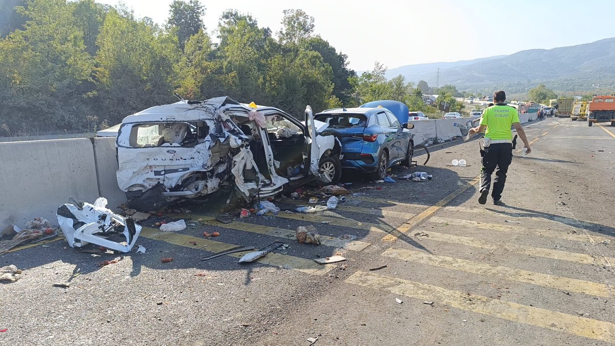 Bolu Dağı’nda zincirleme trafik kazası: 1 ölü, 8 yaralı