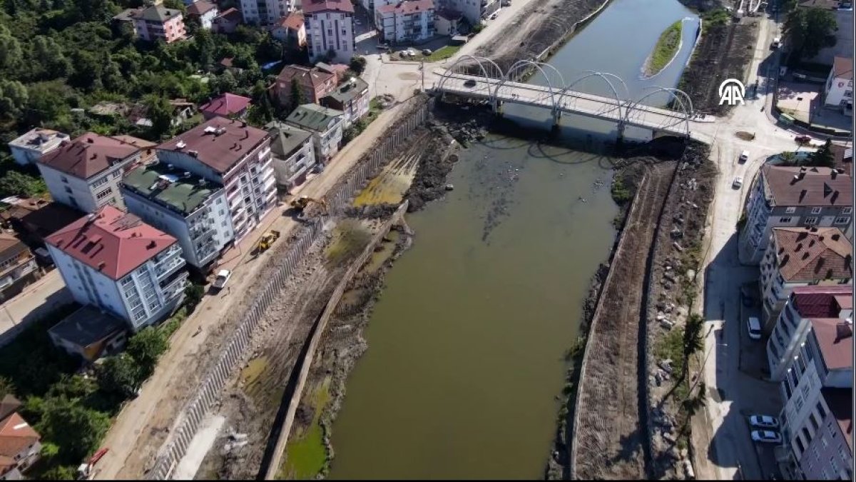 Terme Çayı'nın yatağı 30 metre genişletiliyor. Taşkınlarla gündeme gelmişti