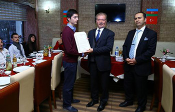 Bakü’deki Türk öğrencilere teşekkür belgesi