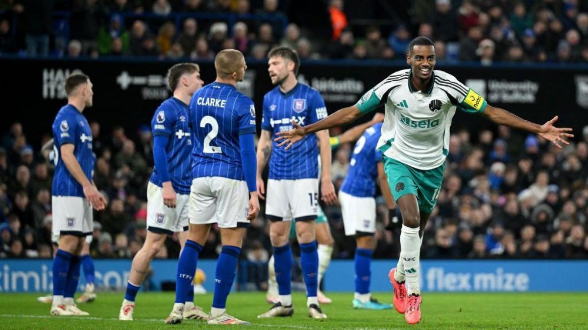 Newcastle United, Ipswich Town’u deplasmanda coştu