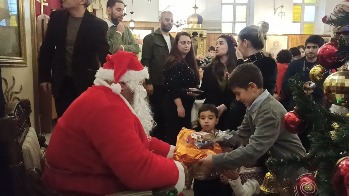 İskenderun'da Noel kutlamaları başladı