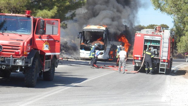 11 Türk yolcu ölümden döndü