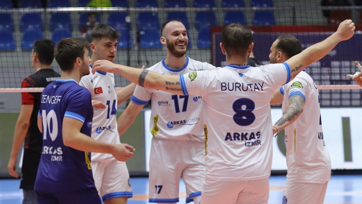 Arkas Spor'da Bomba Transferler ve Vedalar! Yeni Sezon Kadrosu Netleşiyor