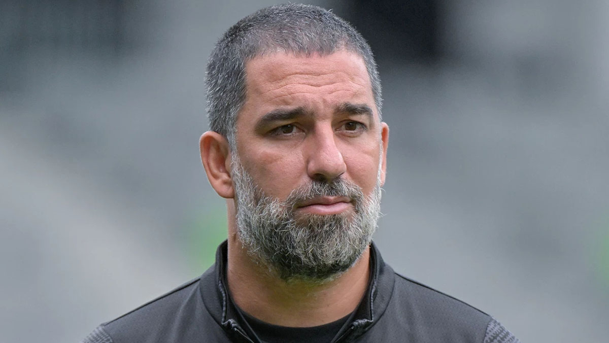 Arda Turan: Beşiktaş'a saygı duymazsak başımıza iş alırız!