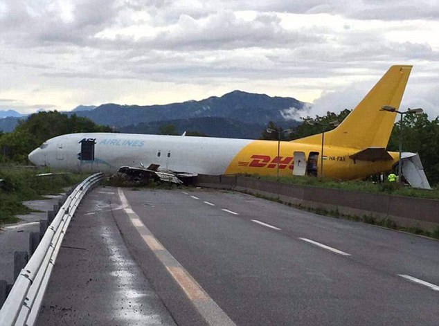 İtalya’da uçak kazası