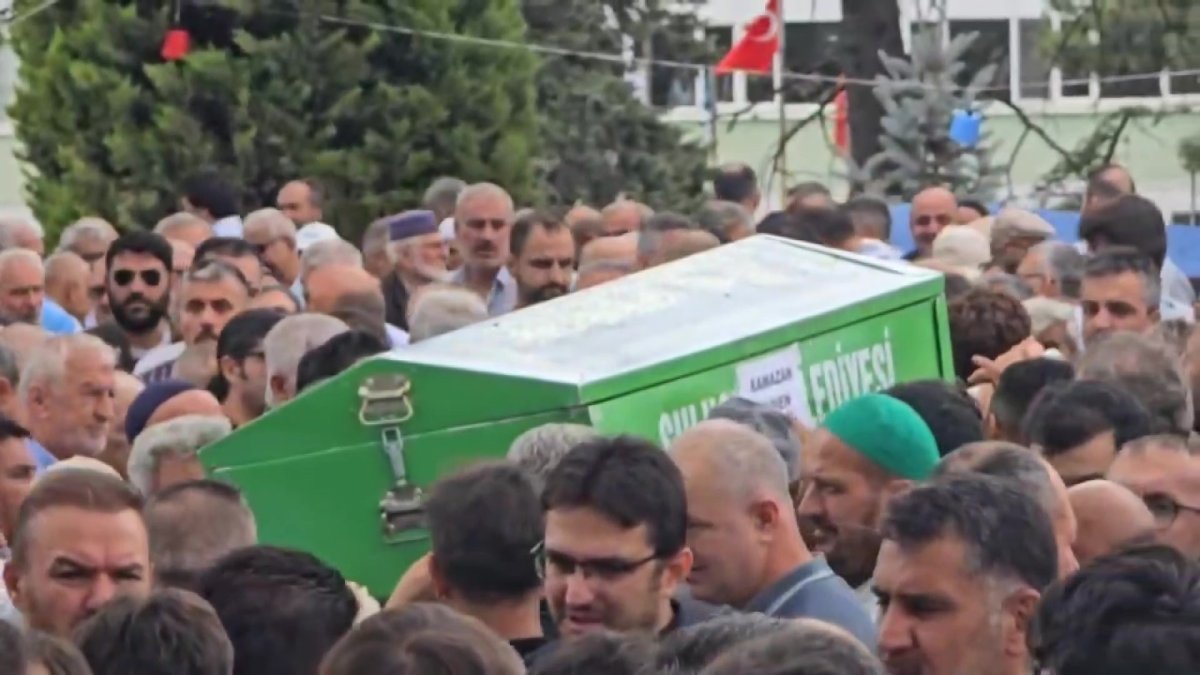 Karadeniz’de boğulan öğretmene son yolculuk!