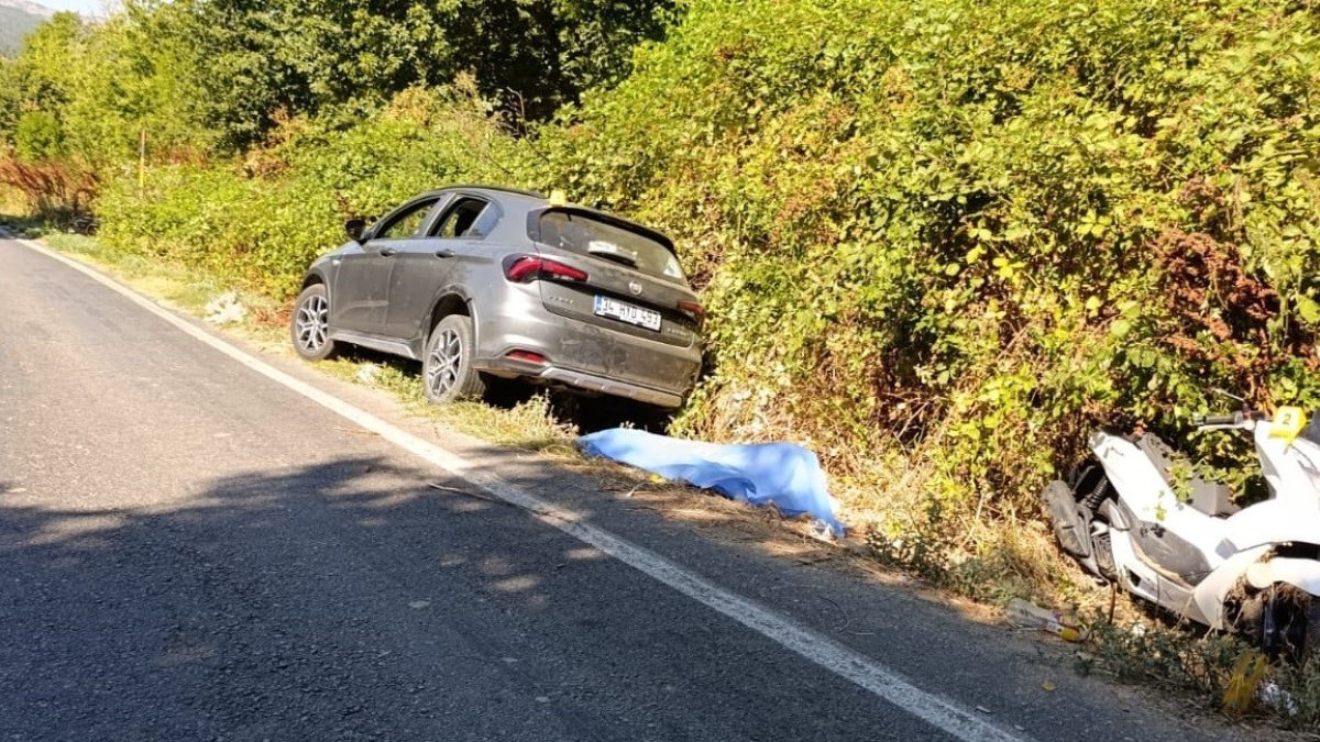 Korkunç motosiklet kazası! Gezmeye gelen karı-koca  yaşamını yitirdi