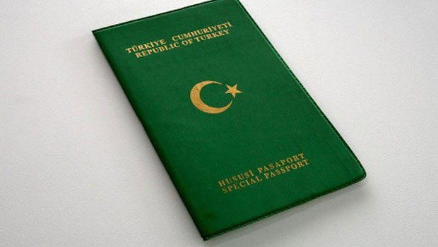 Bakan Zeybekci'den  yeşil pasaport müjdesi