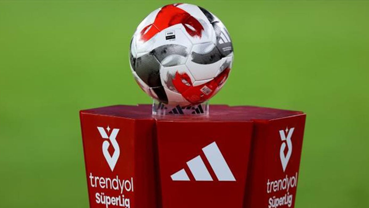 Süper Lig'de maç saatleri değişiyor!