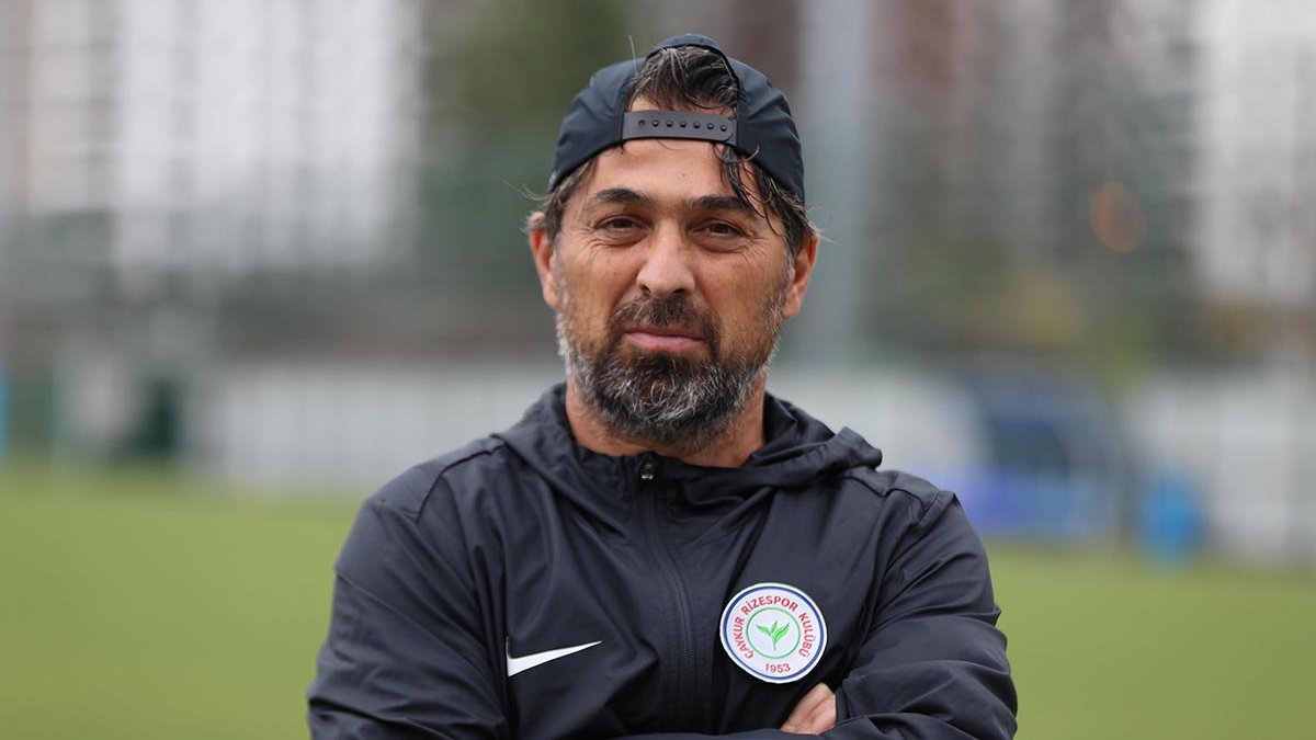 İlhan Palut'tan Galatasaray maçı mesajı: 'Ayağımızı yere sağlam basacağız'