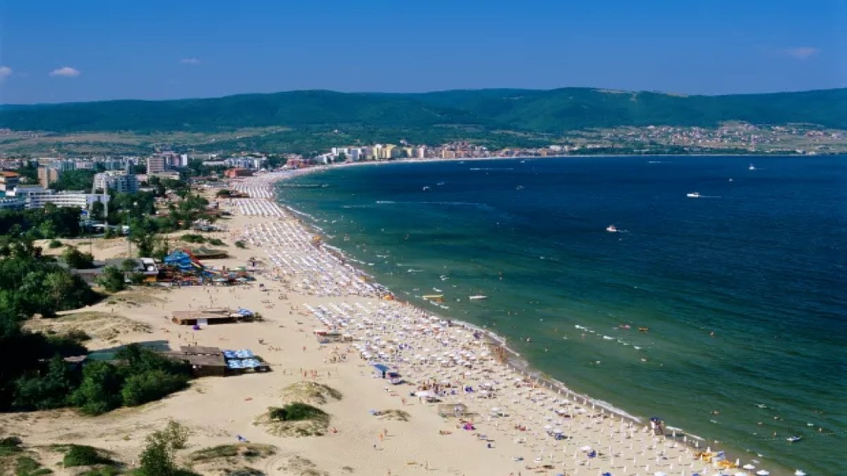 Bulgaristan'da turizm rekor üstüne rekor kırıyor: Yabancı ziyaretçi sayısı dudak uçuklattı