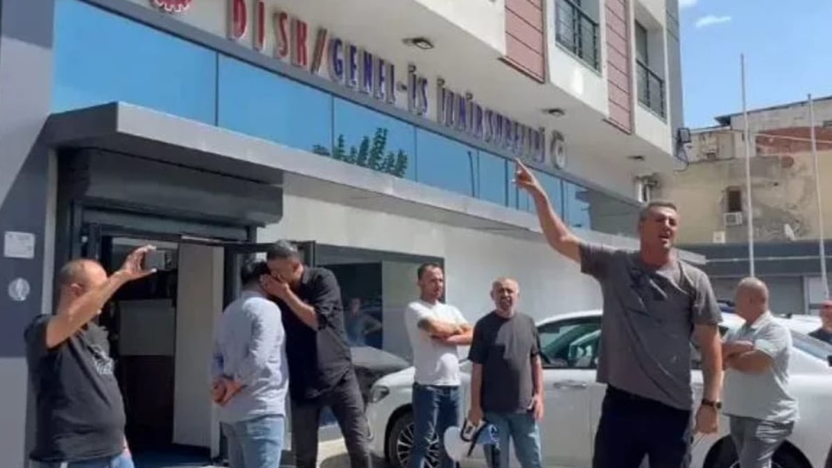 Çibel işçilerinden DİSK’e protesto!