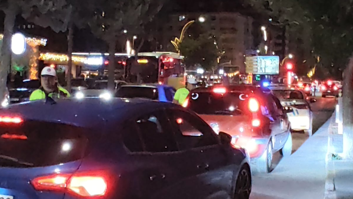 Aksaray’da gece huzur uygulaması: Çok sayıda araç denetlendi