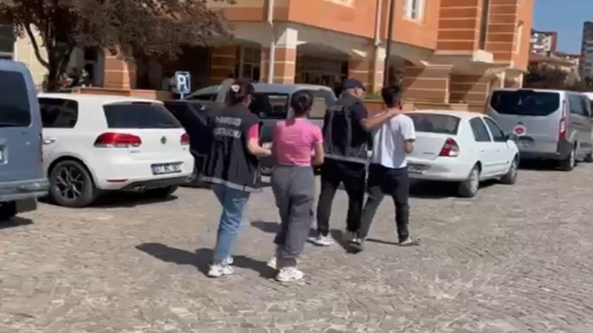Uyuşturucuyla yakalanan 2 kişi tutuklandı