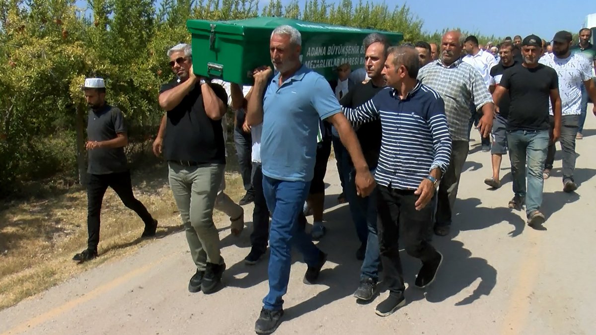 Mide fıtığı ameliyatı sonrası ölen güzellik uzmanı toprağa verildi
