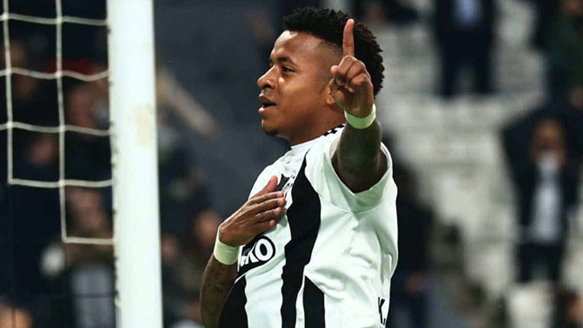 Beşiktaş Teknik Direktörü Solskjaer Arroyo kararını açıkladı